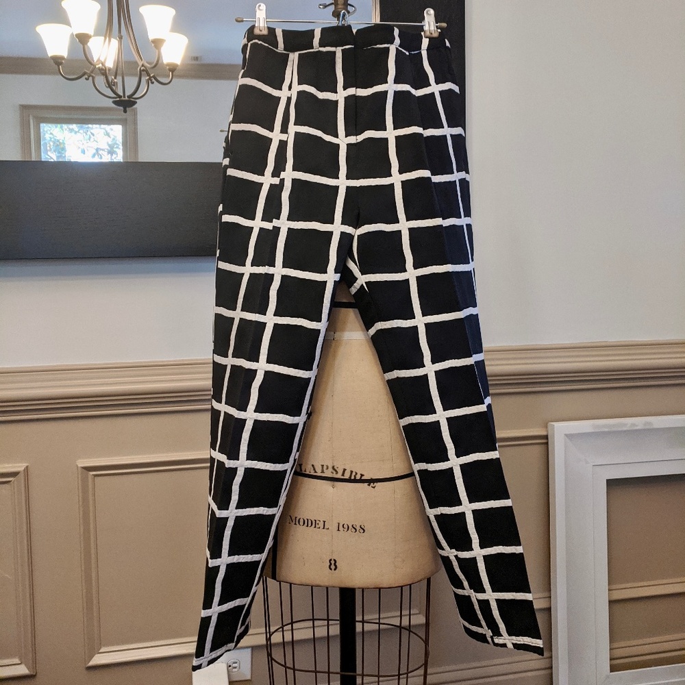 High waisted windowpane pleated cigarette pant